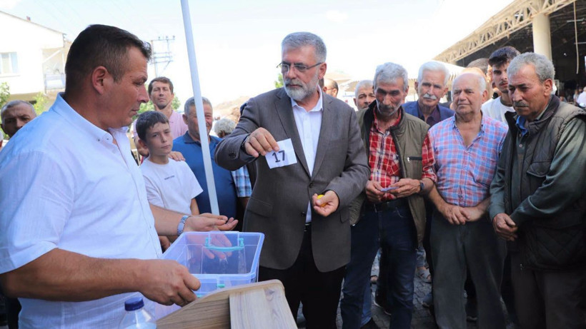 Kepsut Belediye Başkanı İsmail Cankul’dan 40 Üreticiye Ücretsiz Koç - Resim: 9