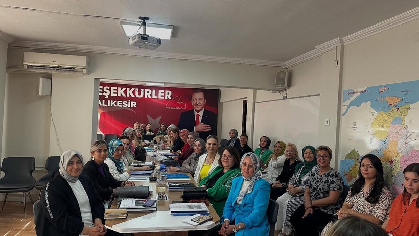  AK Parti Balıkesir İl Kadın Kolları, Danışma Meclisi Toplantısı Düzenliyor