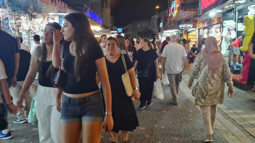 Altınoluk’a Tatilci Akını