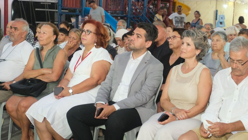  Altınoluk Kültür ve Sanat Festivali'nde Şiir ve Türkü Rüzgârı Esti