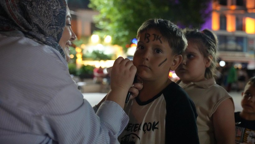  Sındırgı’da Çocuk Şenliği Coşkusu
