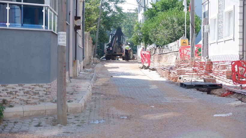 Susurluk’ta Elektrik Hatları Yer Altına Alınıyor