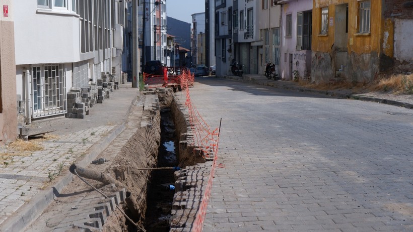 Susurluk’ta Elektrik Hatları Yer Altına Alınıyor