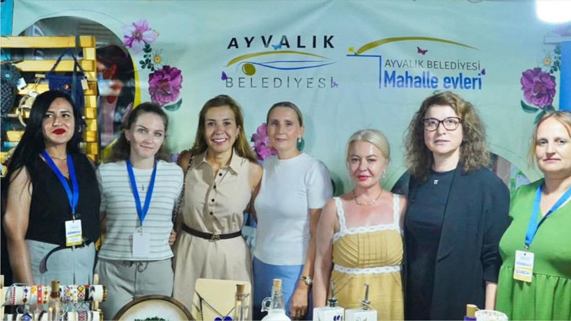 ayvalıkta hanımeli pazarı