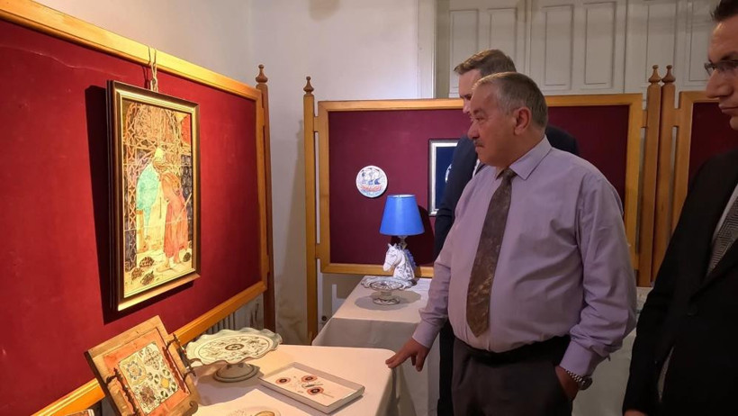 Balıkesir'de Çini İşlemeciliği Kursu Sergisi Açıldı