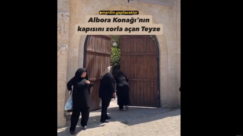 Uzak Şehir Setinin Kapısını Zorladı!