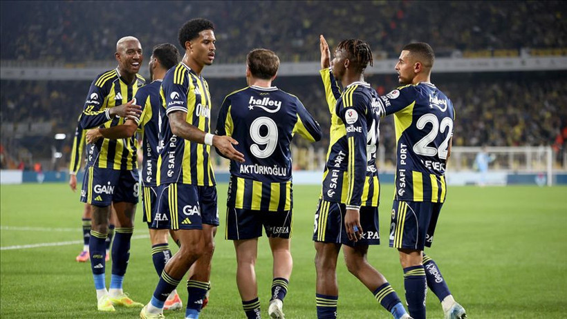 Fenerbahçe'de Yüzler Gülüyor 2