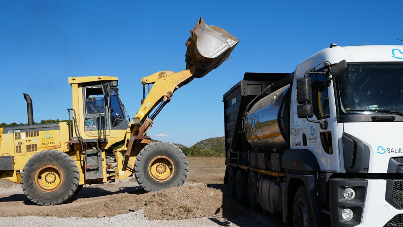 Büyükşehir kırsal mahalle yollarını asfalta kavuşturuyor