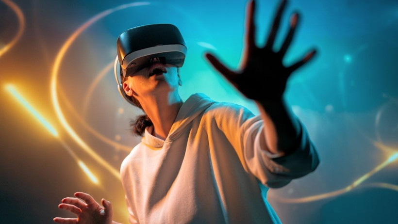 BAÜN’den Sanal Gerçeklikle Ameliyat Kaygısına Çözüm