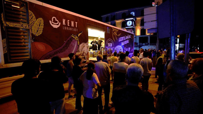 Balıkesir'de Depremler Sonrası 150 Bina Dönüştürülecek! Başkan Akın Duyurdu