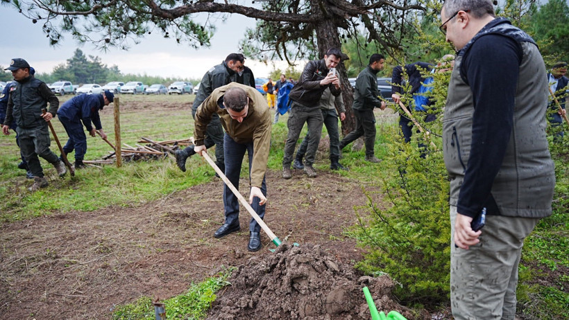 Sındırgı’da Fidanlar Toprakla Buluştu