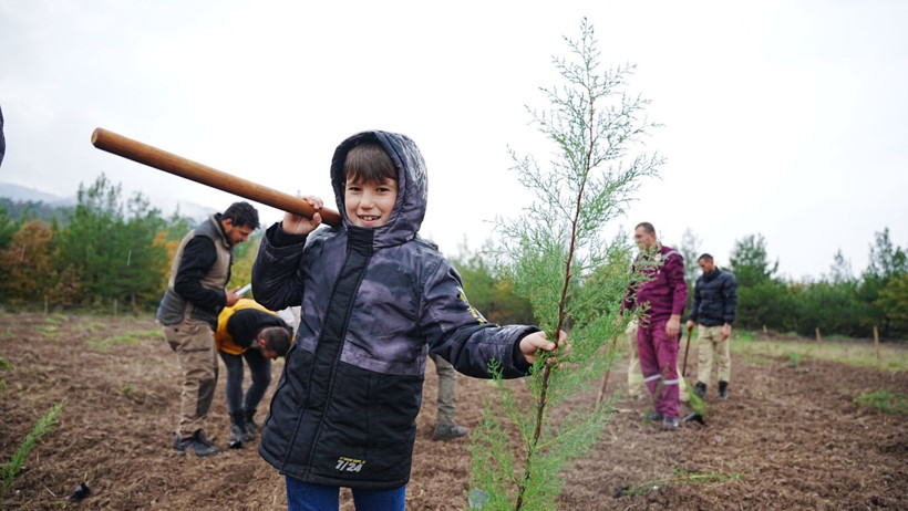 Sındırgı’da Fidanlar Toprakla Buluştu