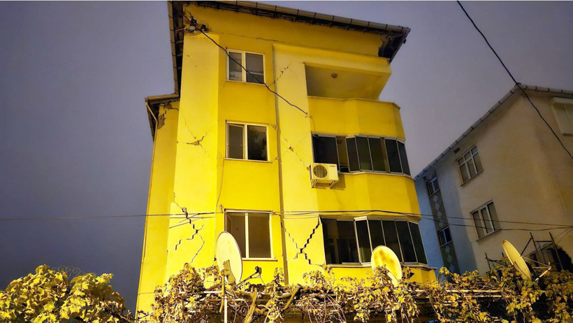 13 kasım sabahı sındırgıda deprem