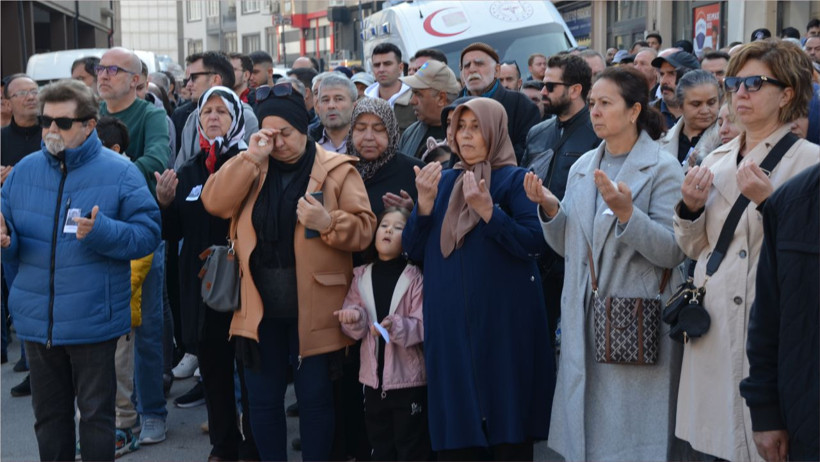 Balıkesir’de Şehit Emre Sayın’ın Cenazesi Defnedildi