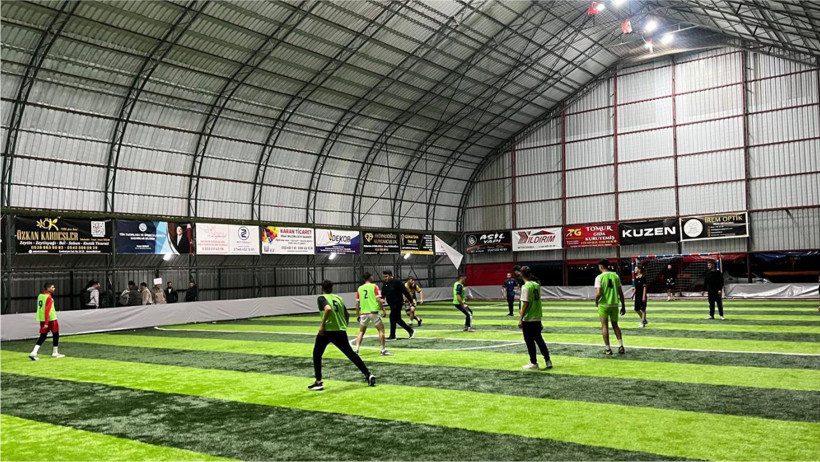 Havran’da Gençler ve Başkan Emin Ersoy Halı Sahada Buluştu: Spora Teşvik Mesajı