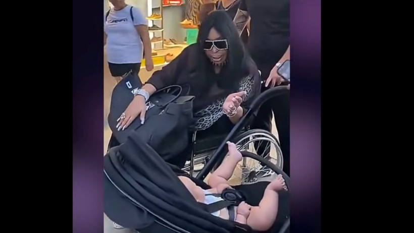 Bülent Ersoy'un AVM’deki Duygusal Anı