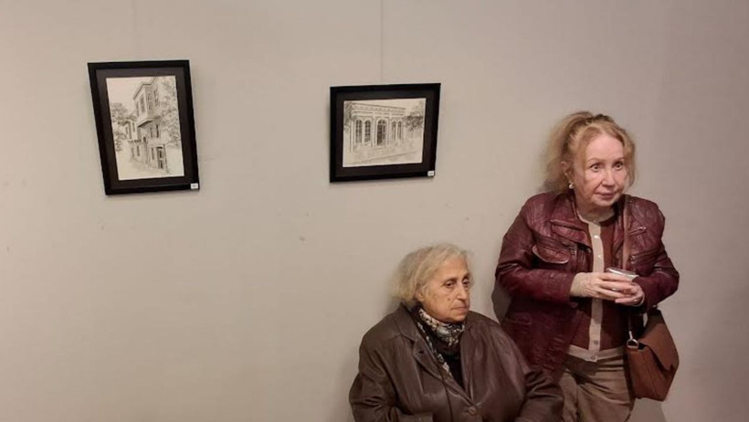 Ayvalık’ta Karakalem Sergisi İlgi Gördü