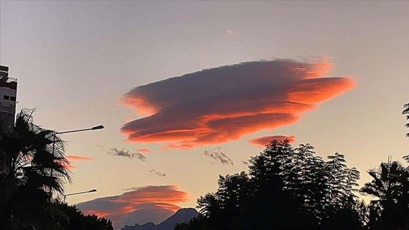 Bursa Semalarında Mercek Bulutu Görüldü