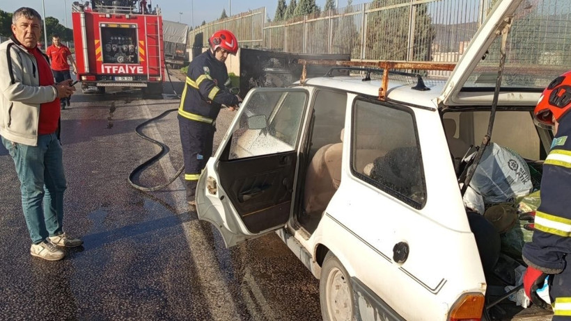 OSB’de Seyir Halindeki Araç Alev Aldı