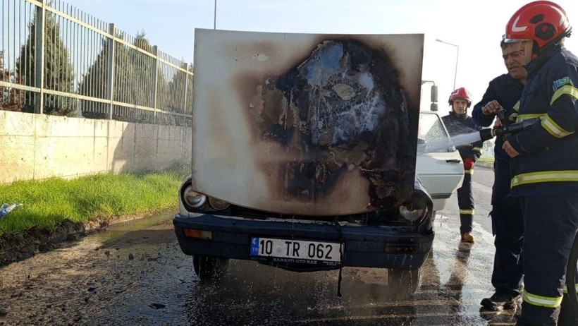 OSB’de Seyir Halindeki Araç Alev Aldı