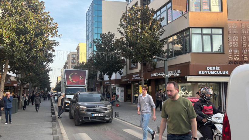 Balıkesir’de Hafta Sonu Hareketliliği: Sokaklar Doldu