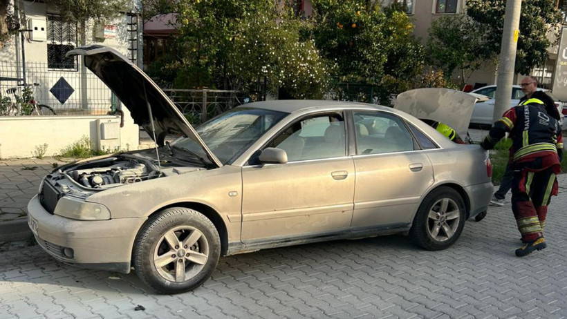 Burhaniye’de Seyir Halindeki Otomobilde Yangın