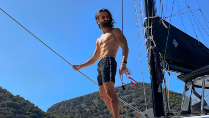 Koray Avcı Göcek’e Yerleşti, Pazarda Karpuz Satıyor