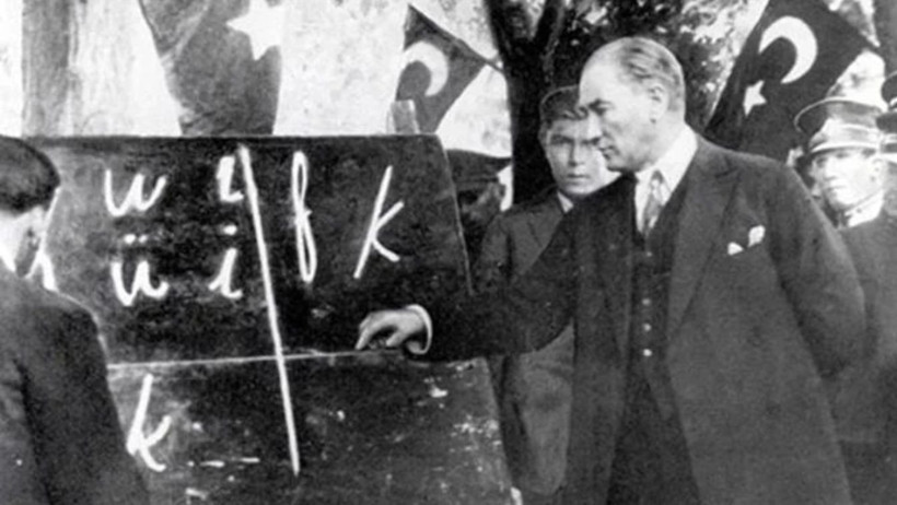 24 Kasım Öğretmenler Günü Mesajları: En Güzel, Anlamlı ve Duygusal Kutlama Sözleri