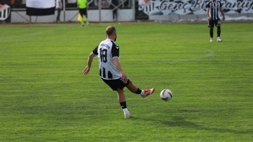 Burhaniye Belediyespor, Bigadiç Etibor’u 4-0’la Geçti ve Liderliğini Pekiştirdi - 3. resim