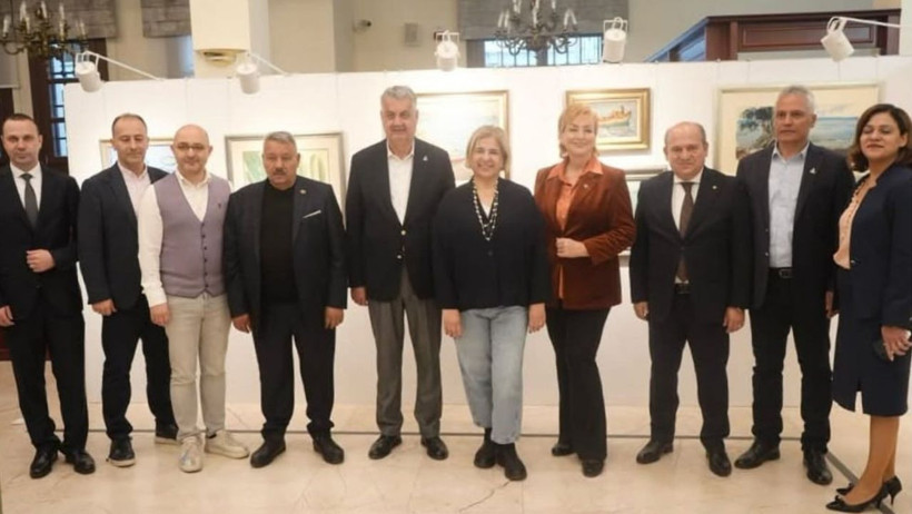 Ege'nin Renkleri Edremit'teki Tarihî Banka Binasında Can Buldu