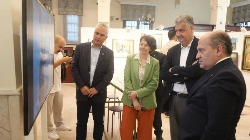 Ege'nin Renkleri Edremit'teki Tarihî Banka Binasında Can Buldu