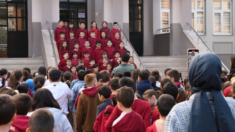Karesi Belediye Başkanı’ndan 24 Kasım Öğretmenler Günü Ziyareti