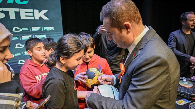 Ahmet Akın’dan Gençlere Müjde: 20 İlçede Spora Erişim Kolaylaşıyor! - 1. resim