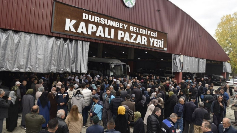 Dursunbey’de Umre Yolculuğu Duygu Dolu Anlara Sahne Oldu