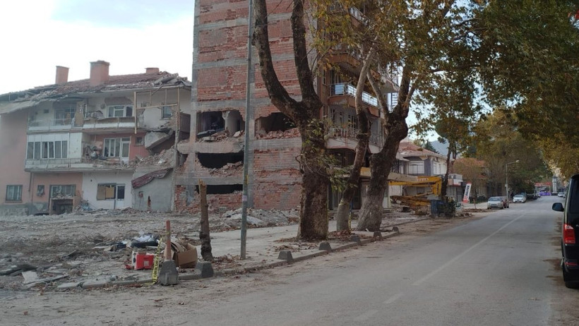 Sındırgı Depremi Sonrası Eğitim Çalışanlarına Destek Çağrısı