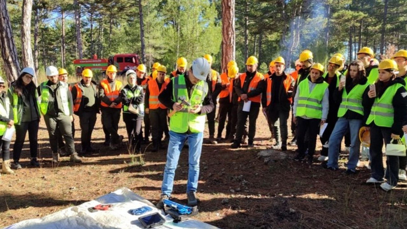 Dursunbey Belediyesi’nden Öğrencilere Uygulamalı Orman Eğitimi