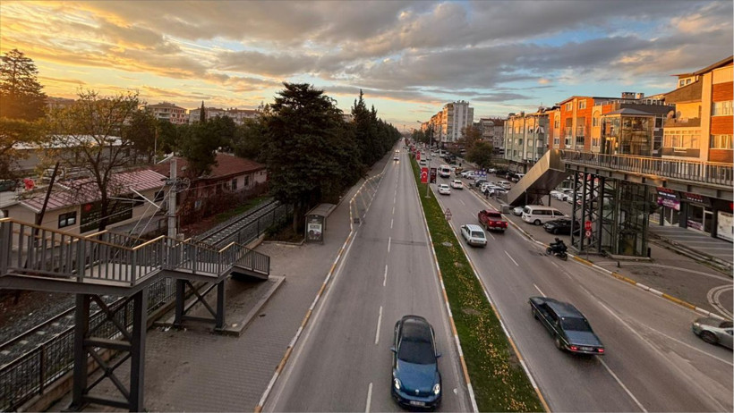 Balıkesir’de Trafik Yoğunluğu: Şehir Merkezinde Araç Yoğunluğu Arttı- 28 Kasım 2025