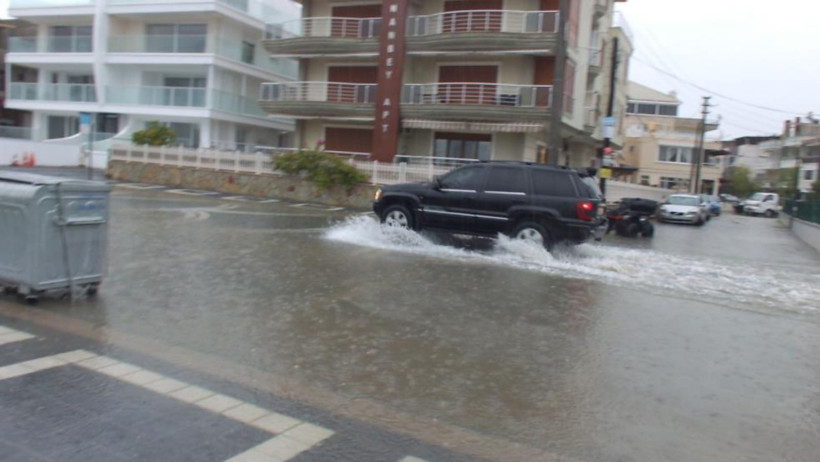 Burhaniye’de Şiddetli Yağış Alarmı