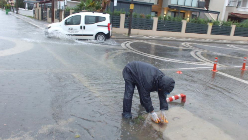 Burhaniye’de Şiddetli Yağış Alarmı
