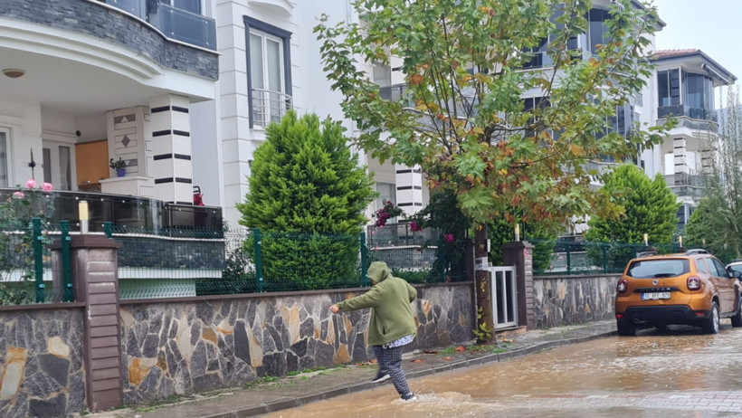 Altınoluk’ta Siteler Su Altında