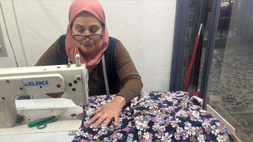 Balıkesirli Terzi Ayşe Çakıroğlu: “Şalvar Kültürümüzün Devamı” - 1. resim