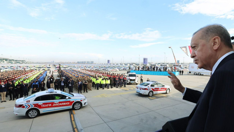 Balıkesir Valisi Ustaoğlu, Ankara’daki teslim töreninde