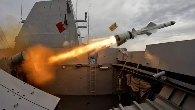 Yunan Bakan'dan Türkiye'ye Tehdit! "Ege'yi Füzelerle Kapatacağız"