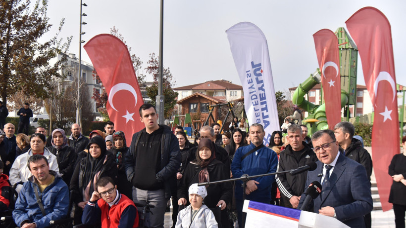 Altıeylül'de Engeller Dayanışmayla Aşılıyor