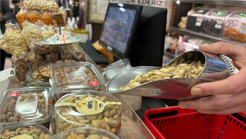 Balıkesir’de Vatandaş Kışın 2 Kuruyemişten Vazgeçemiyor