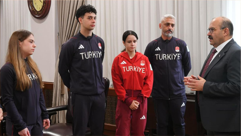 Riyad 2025’te Balıkesir’i Gururlandıran Sporculara Vali Ustaoğlu’ndan Tebrik