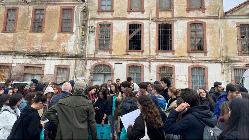 İTÜ Mimarlık Bölümü öğrencilerinden Ayvalık’ta kültürel miras odaklı saha çalışması: Kentsel sit alanları incelemede