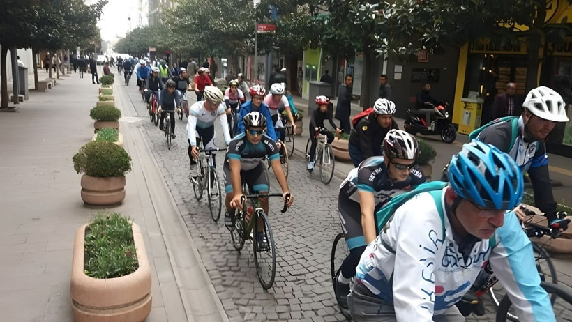 Balıkesir’de Spor İçin Pedallar ve Adımlar Atılıyor