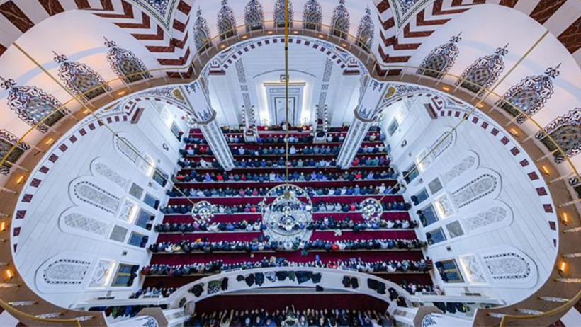 İnsan Huzuru İbadetle