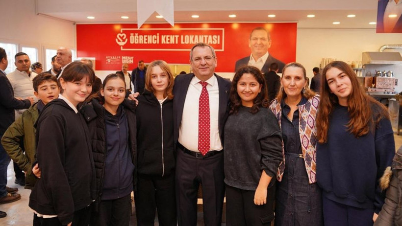 Ayvalık’ta Öğrencilere 30 TL’ye Yemek İmkanı